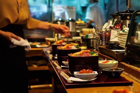 【行业营销提案】餐饮行业广告营销方案参考模板，热门餐饮店营销资料